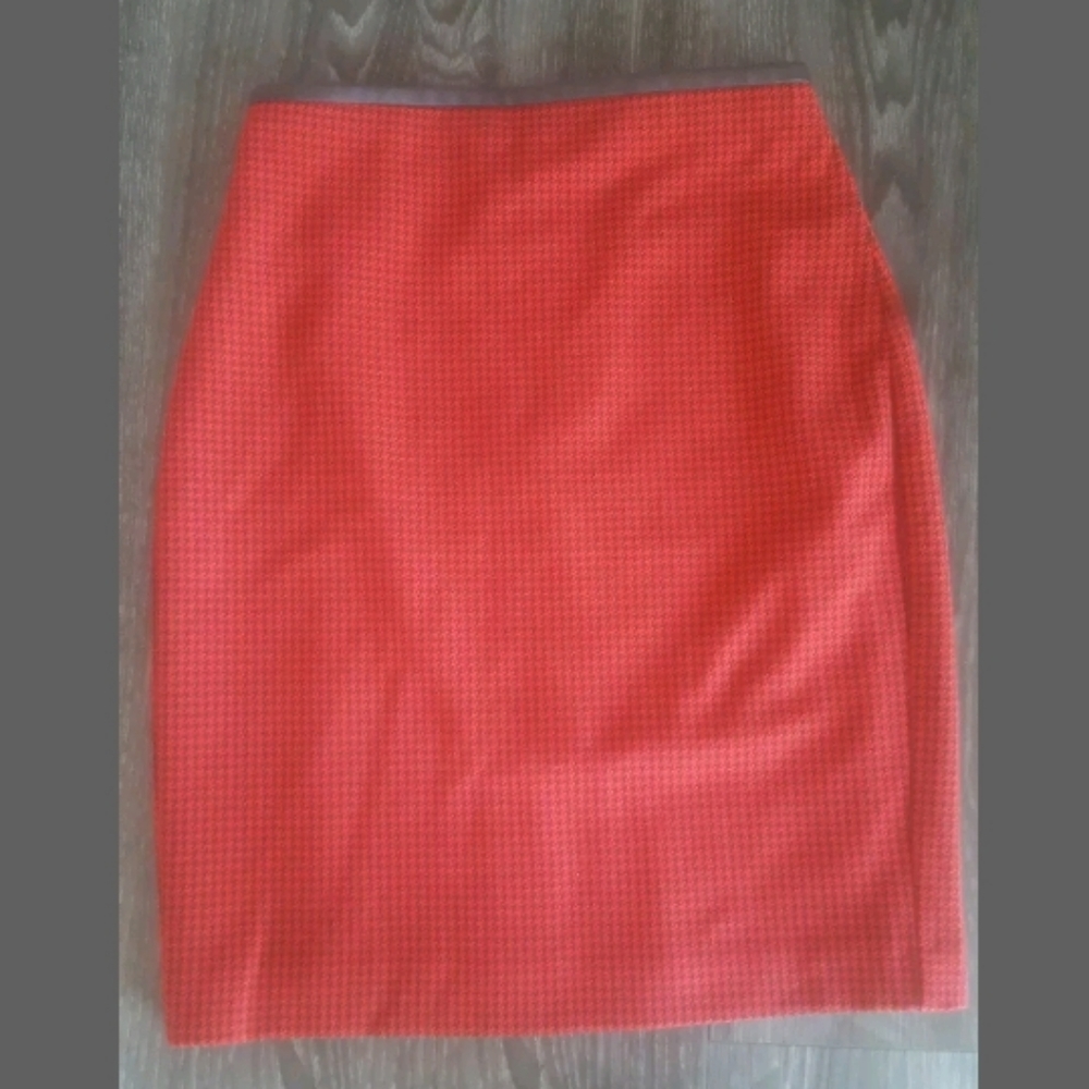 Express Red Houndstooth Skirt
